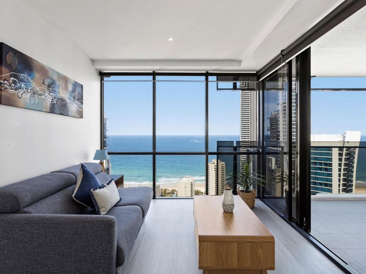 Circle On Cavill 37th Floor Ocean Views Apartment