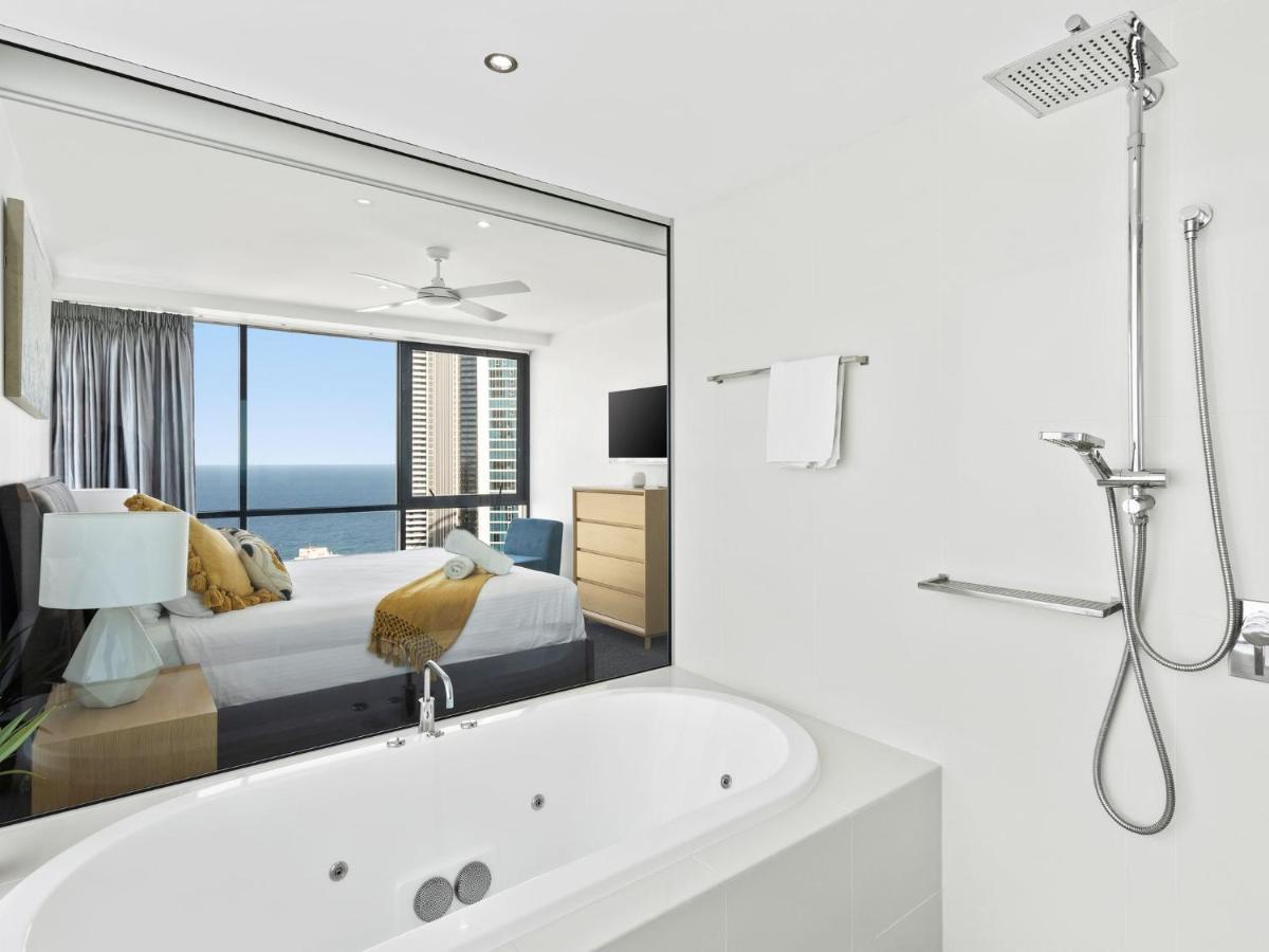 Apartment Circle On Cavill 37th Floor Ocean Views *